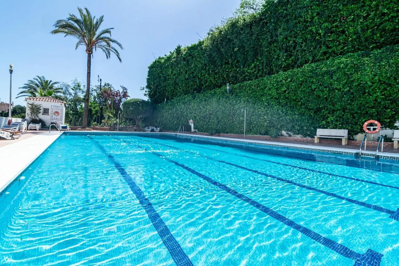 Modern 3 Bedroom Apartment In Marbella With A Heated Pool Close To Puerto Banus