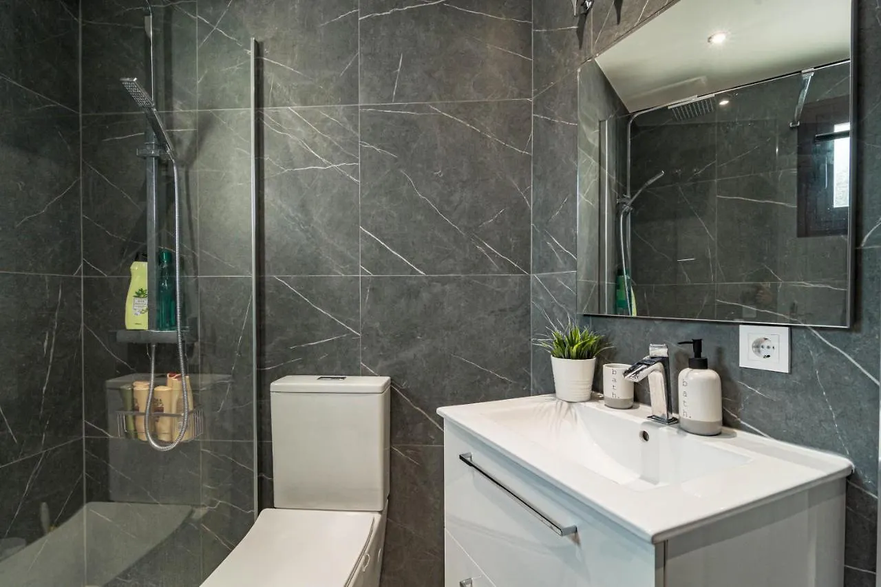 Modern 3 Bedroom Apartment In Marbella With A Heated Pool Close To Puerto Banus