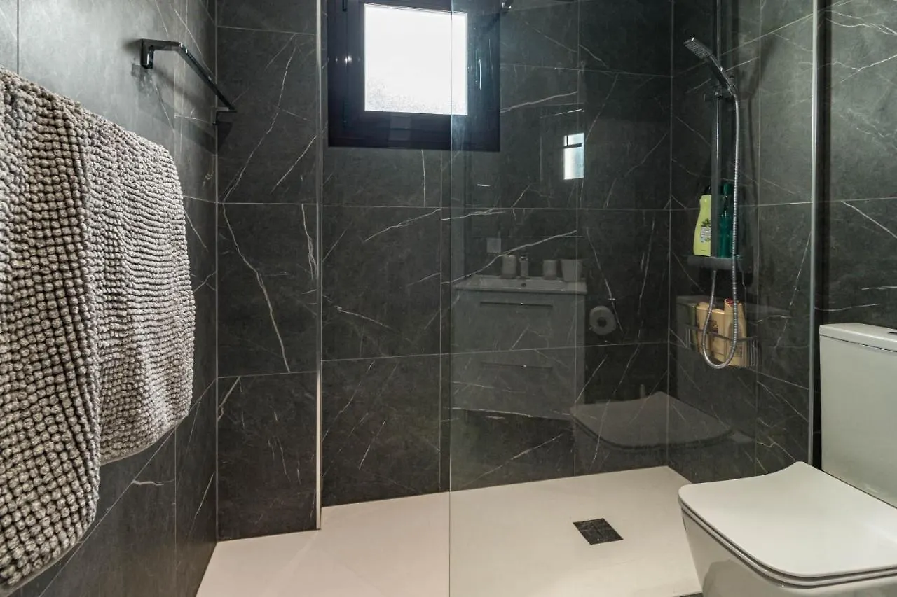 Modern 3 Bedroom Apartment In Marbella With A Heated Pool Close To Puerto Banus